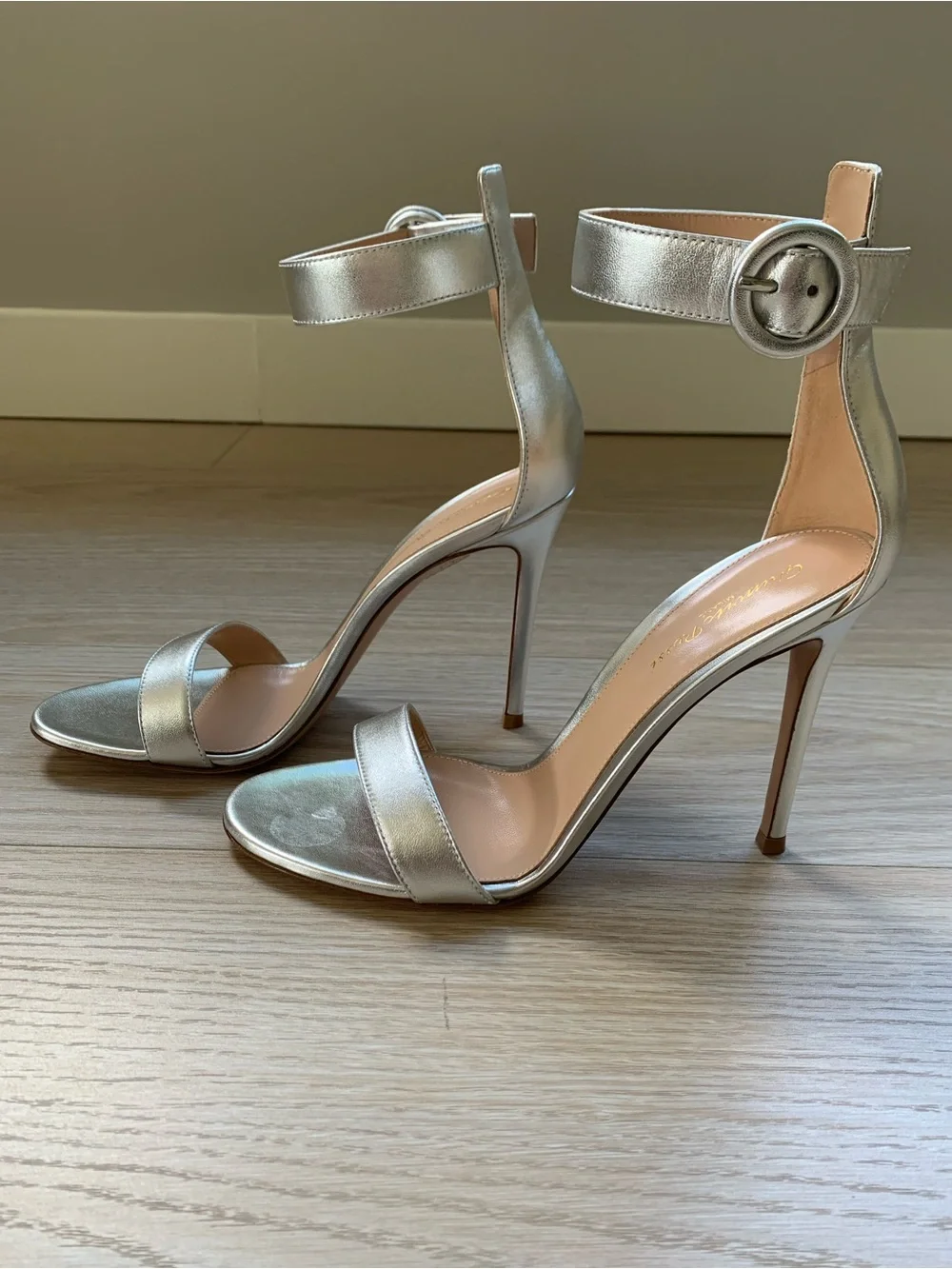 Gianvito Rossi Portofino Silver 105 Leather Sandals NWT Size 39.5 IT